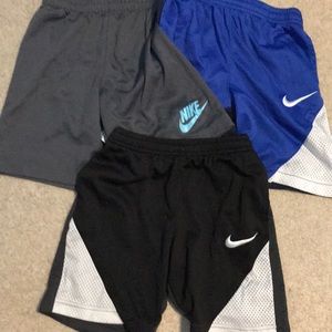 NIKE BOYS BASKETBALL SHORTS